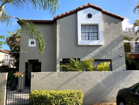 15375 SW 105th Lane Miami FL 33196