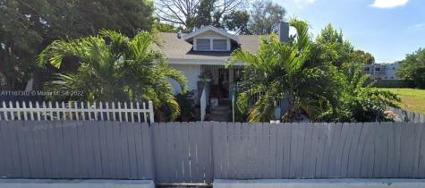 812 NW 29th Terrace Miami FL 33127