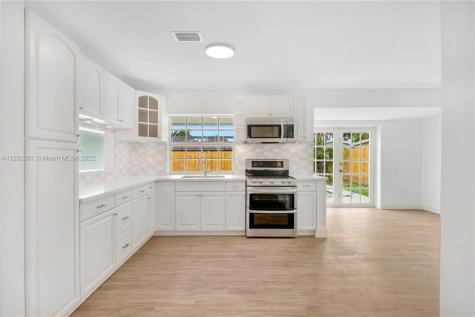 2340 Pine Tree Drive Miramar FL 33023