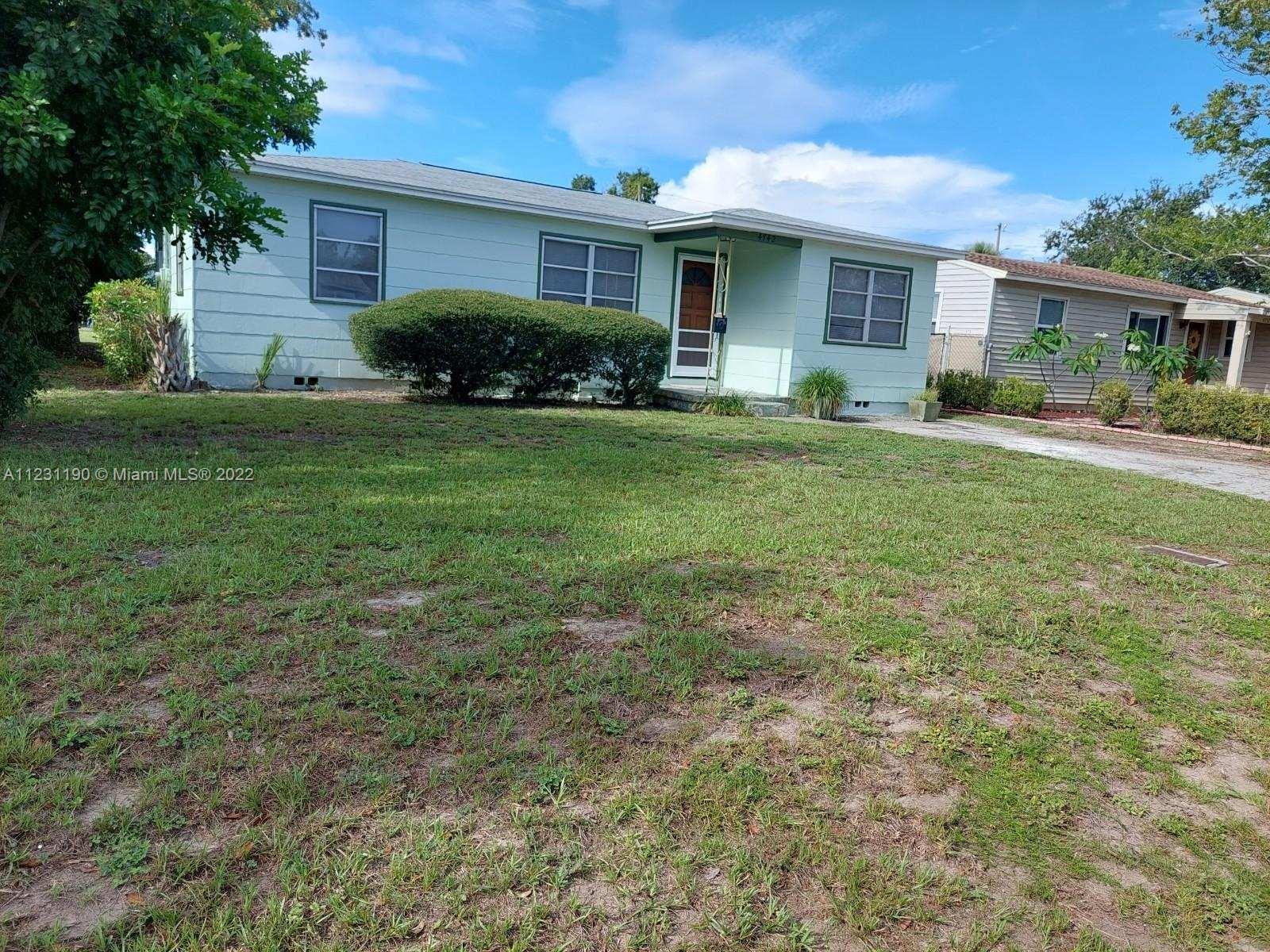 4742 21st Avenue N St Petersburg FL 33713