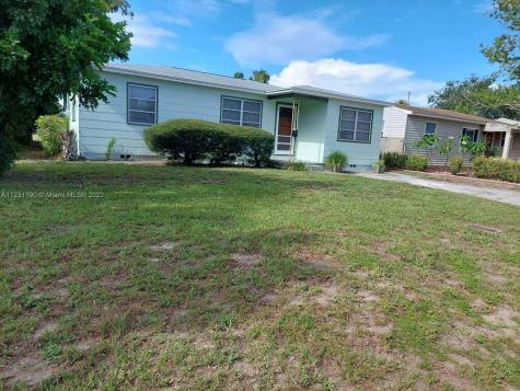 4742 21st Avenue N St Petersburg FL 33713