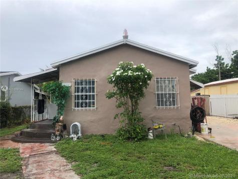 2925 NW 96th Street Miami FL 33147