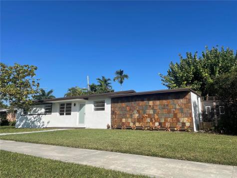 1645 SW 71st Place Miami FL 33155