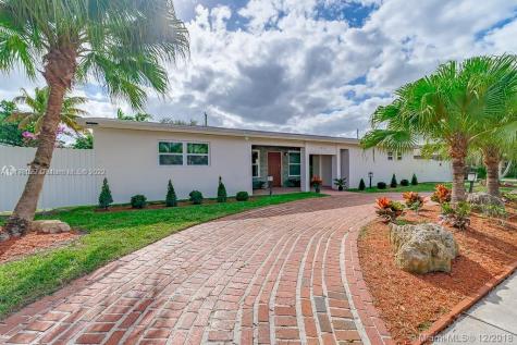 1920 NE 208th Terrace Miami FL 33179