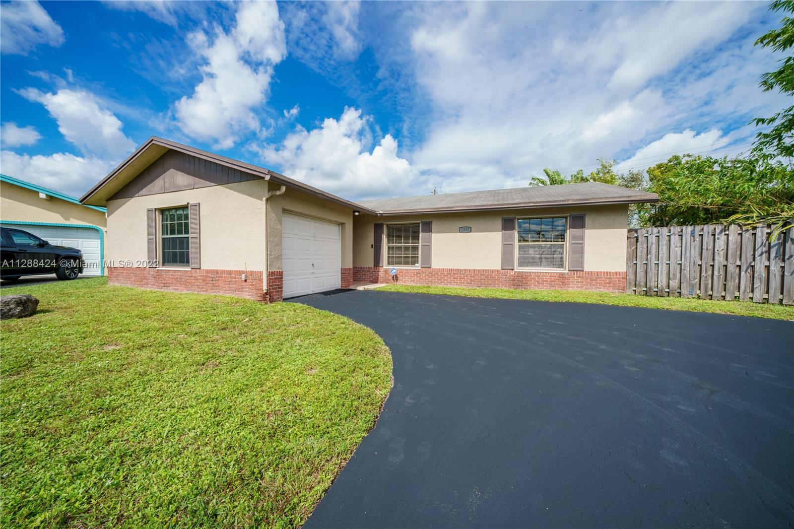 2835 NW 108th Terrace Sunrise FL 33322