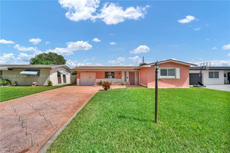 8501 NW 14th Street Pembroke Pines FL 33024