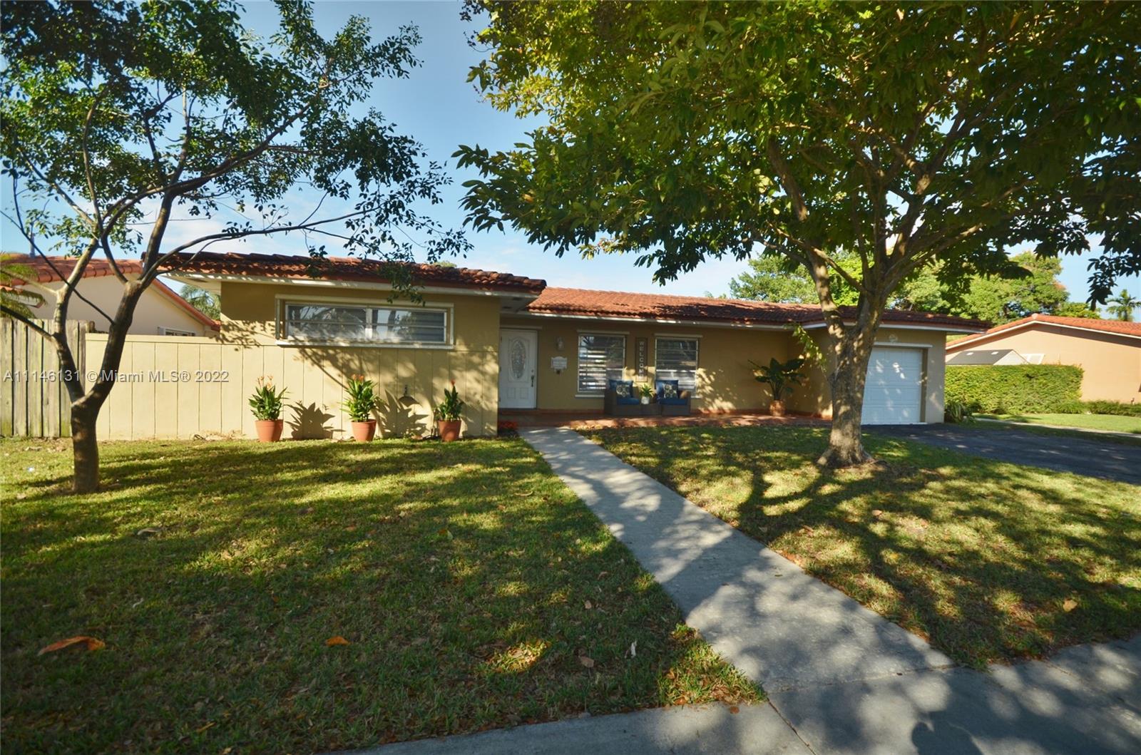 14100 Alamanda Avenue Miami Lakes FL 33014