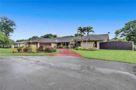 10764 SW 110th Terrace Miami FL 33176