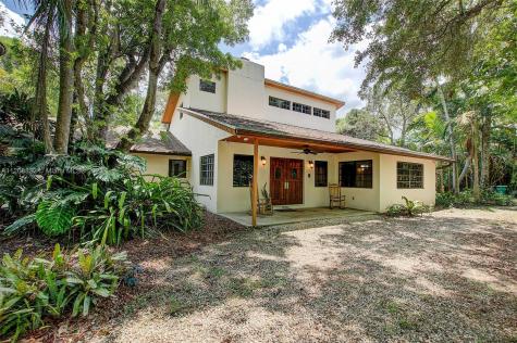 23901 SW 142nd Avenue Homestead FL 33032