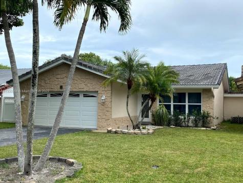 1953 NW 97th Terrace Coral Springs FL 33071