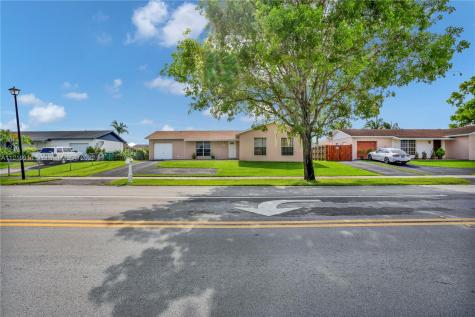 26031 SW 132nd Avenue Homestead FL 33032