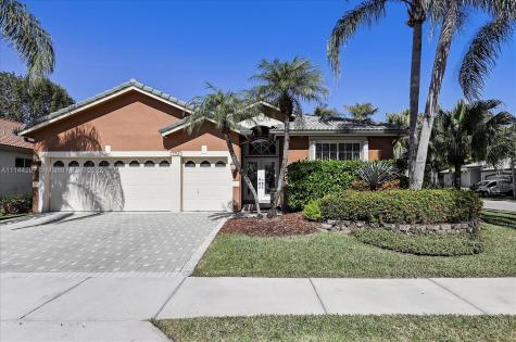 7713 NW 78th Place Tamarac FL 33321