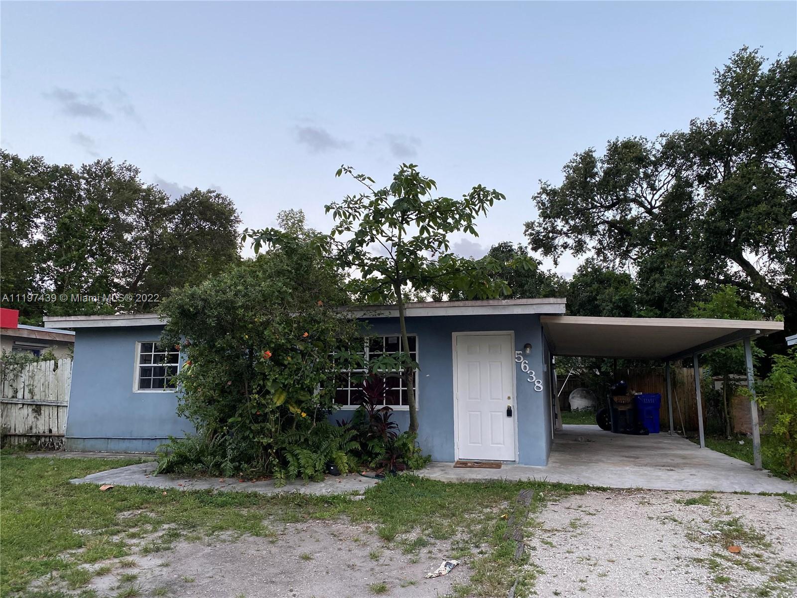 5638 SW 36th Street West Park FL 33023