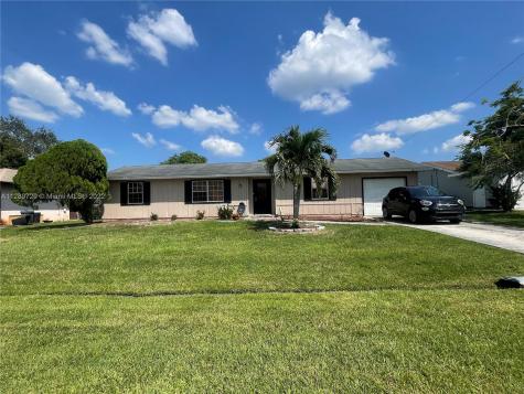 885 SE Odonnell Lane Port St. Lucie FL 34983