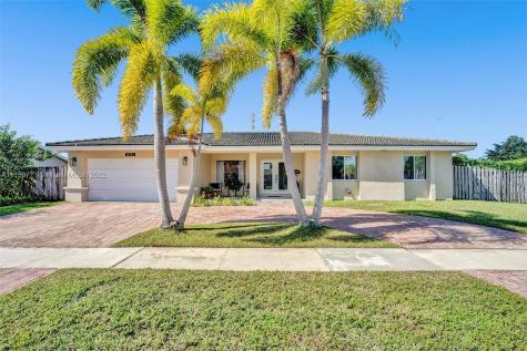 16782 Golfview Drive Weston FL 33326