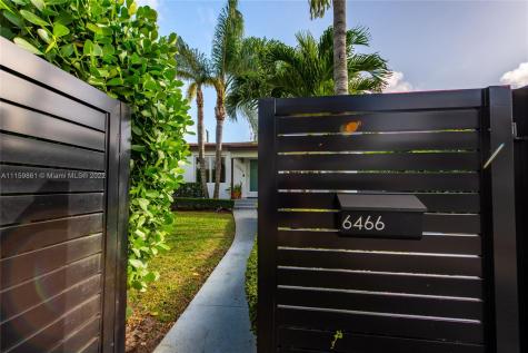6466 SW 9th Street West Miami FL 33144