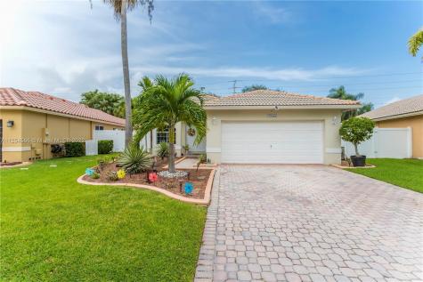 20555 SW 1st Street Pembroke Pines FL 33029