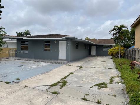3940 SW 89th Court Miami FL 33165
