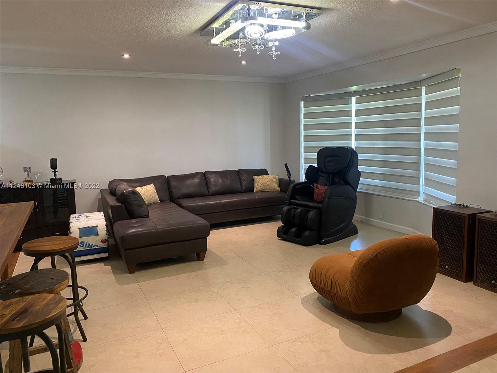 2210 N 54th Avenue Hollywood FL 33021