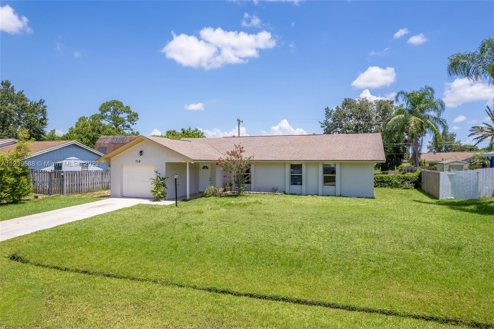 719 SE Carnival Avenue Port St. Lucie FL 34983