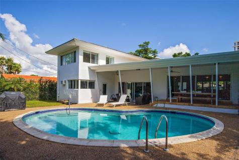 1640 NE 104th Street Miami Shores FL 33138