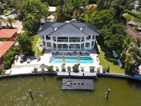 7231 Belle Meade Boulevard Miami FL 33138