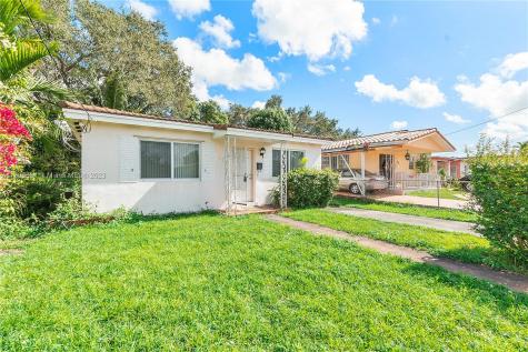 425 NW 59th Court Miami FL 33126