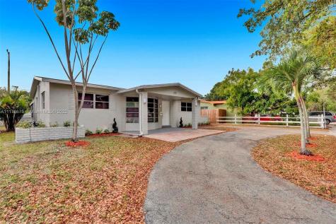 420 N 72nd Avenue Hollywood FL 33024
