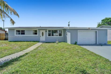 6464 Pierce Street Hollywood FL 33024