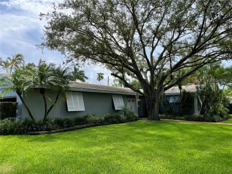 8300 SW 158th Street Palmetto Bay FL 33157