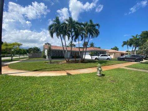 3551 N Hills Drive Hollywood FL 33021