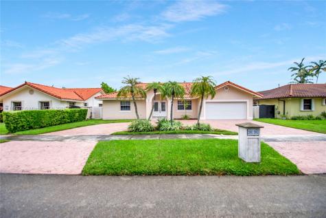 10473 SW 55th Street Miami FL 33165