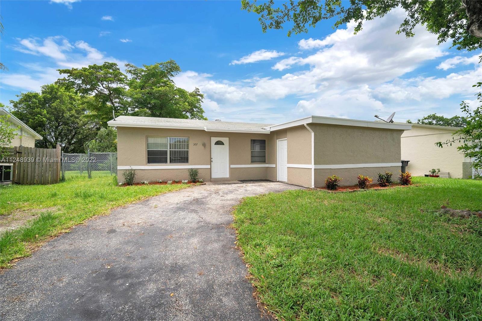 307 SW 78th Avenue North Lauderdale FL 33068