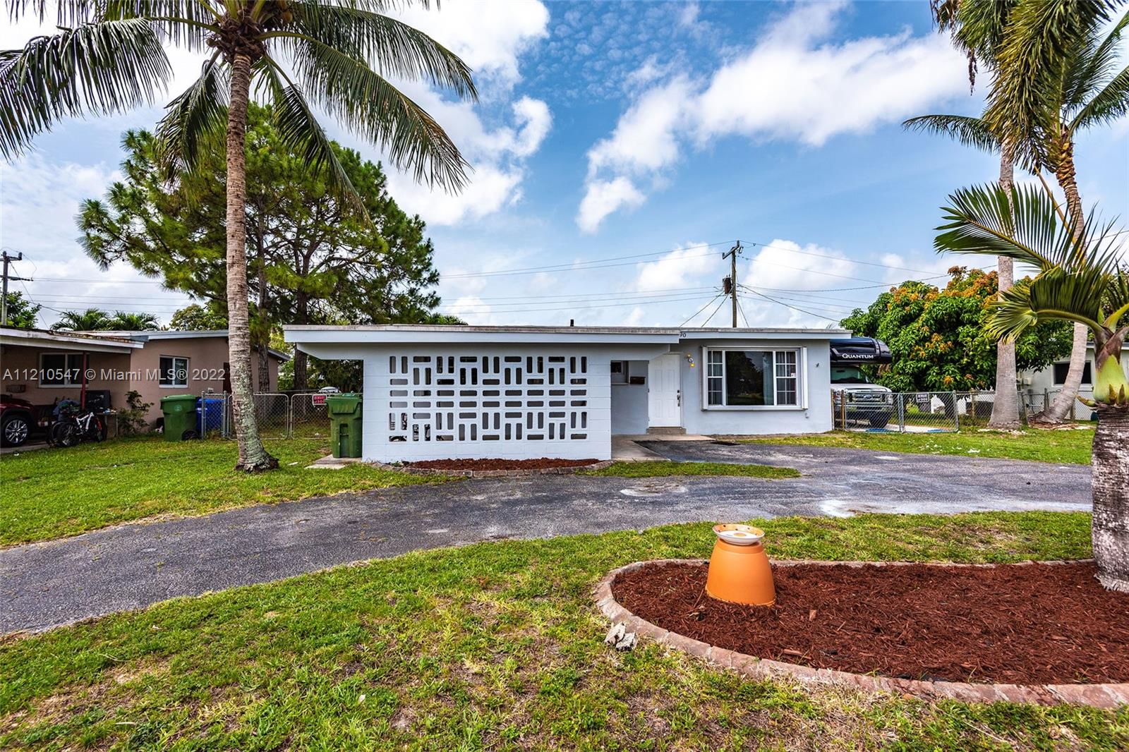 6490 SW 4th Street Pembroke Pines FL 33023
