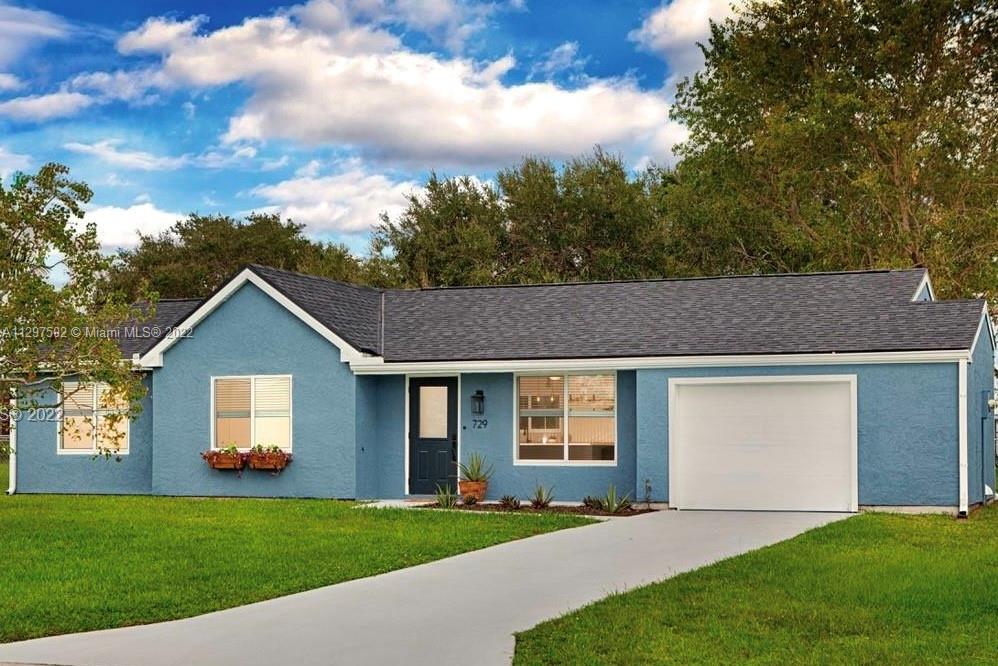729 SW Bridgeport Drive Port St. Lucie FL 34953