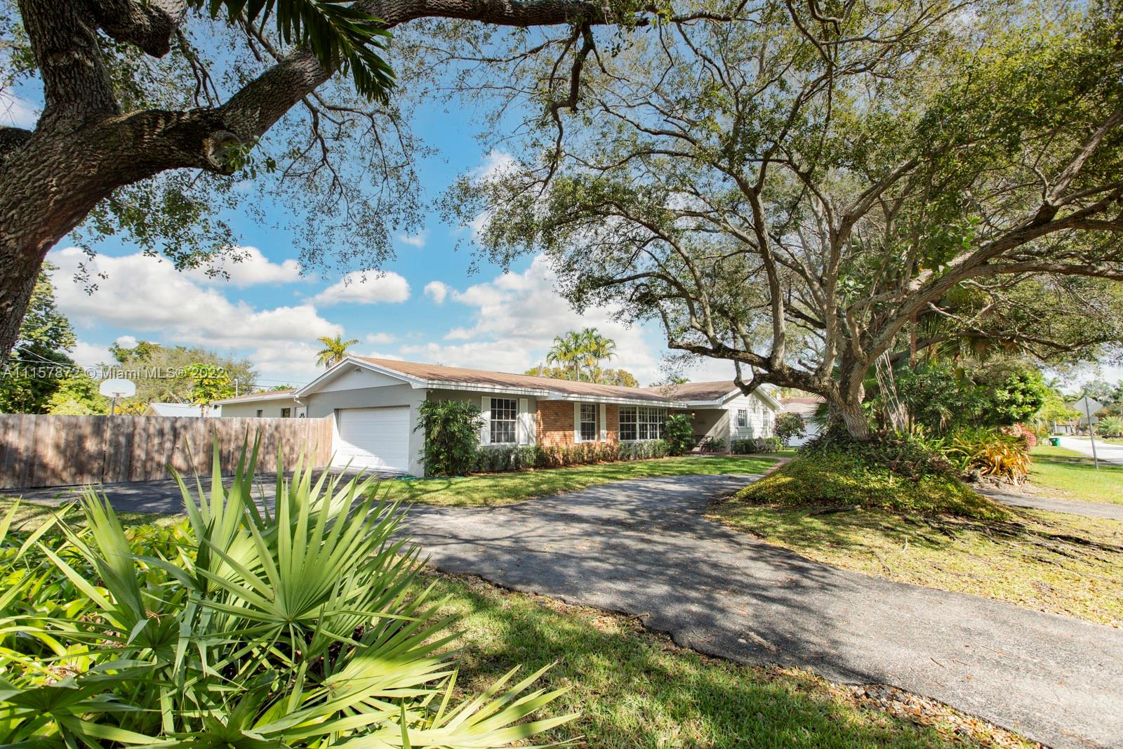 8261 SW 165th Terrace Palmetto Bay FL 33157
