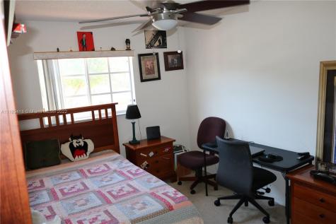 15874 SW 71st Terrace Miami FL 33193