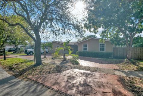 10254 SW 128th Court Miami FL 33186