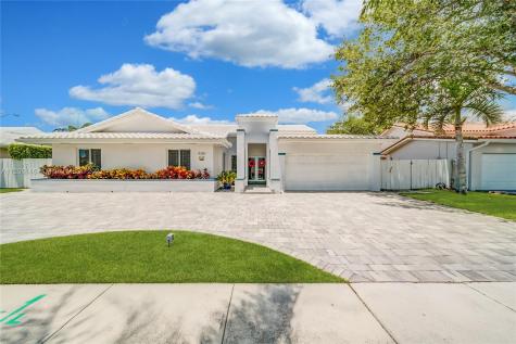 8250 SW 86th Court Miami FL 33143