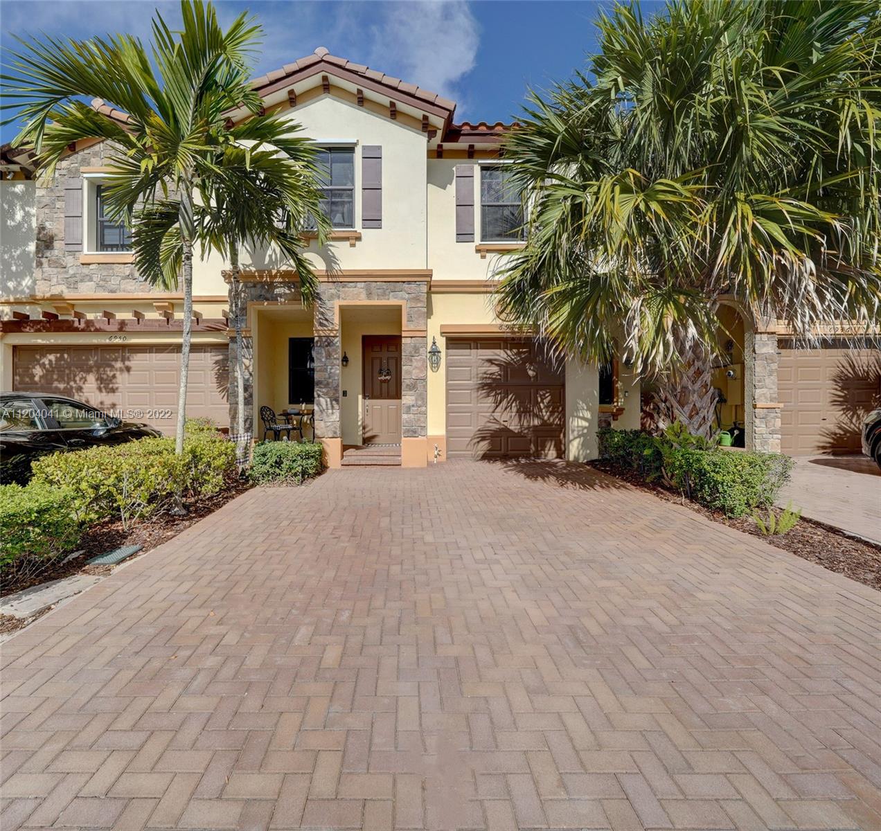 6948 Halton Park Lane Coconut Creek FL 33073