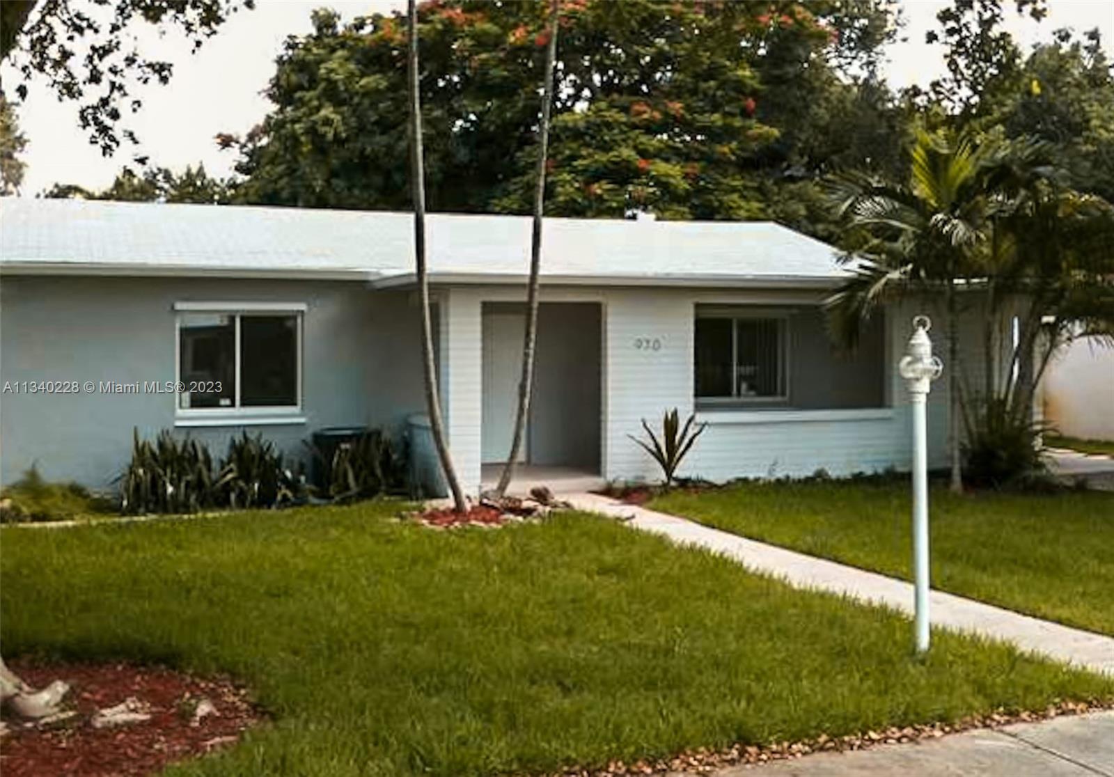 970 NE 129th Street North Miami FL 33161