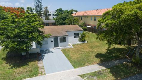 2315 Washington Street Hollywood FL 33020