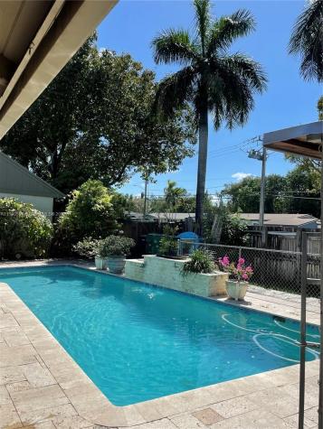 7550 SW 96th Court Miami FL 33173