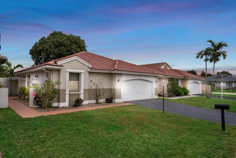 5910 Leeds Lane Davie FL 33331