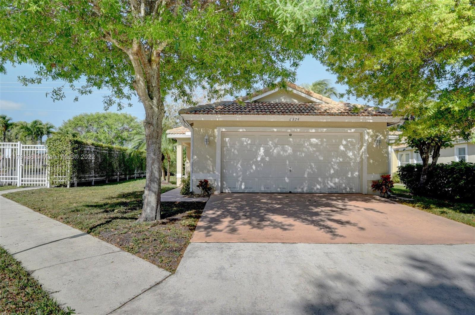 6324 Willoughby Circle Lake Worth FL 33463
