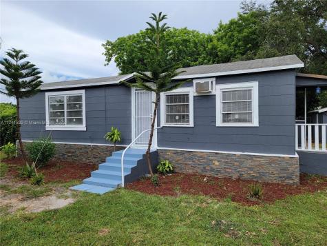 8135 NW 12th Place Miami FL 33147