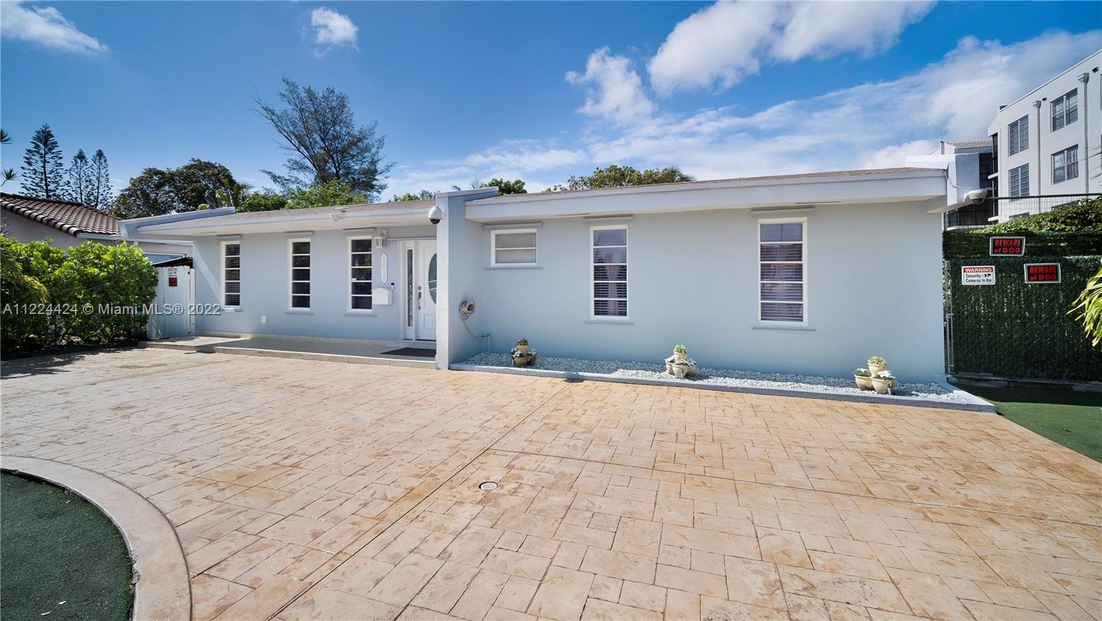 1010 NE 135th Street North Miami FL 33161