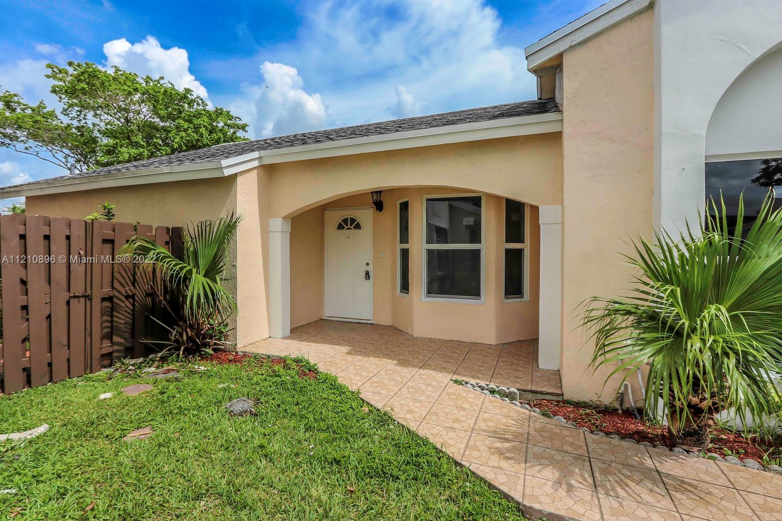 5528 NW 101st Court Doral FL 33178