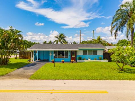 261 NW 37th Street Oakland Park FL 33309