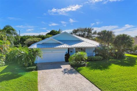 9306 SE Mercury Street Hobe Sound FL 33455